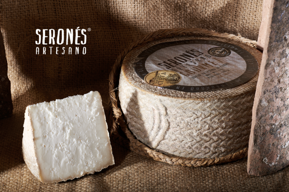 Seronés Artesano. Queso de cabra artesano. Queso artesano de cabra. Queso artesano en Almería. Queso de leche de cabra Murciana Granadina.